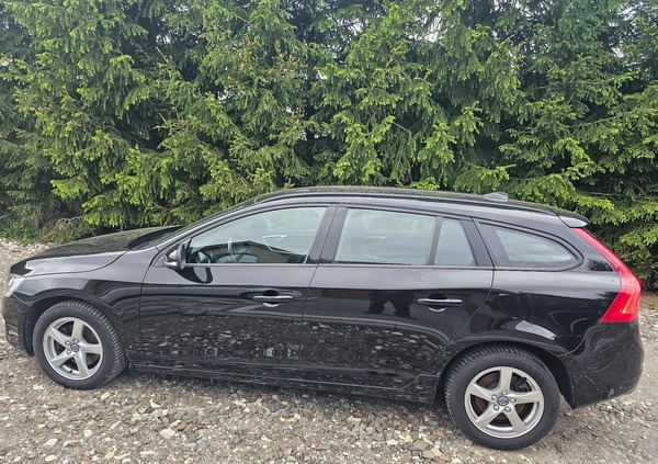 Volvo V60 cena 41800 przebieg: 193500, rok produkcji 2015 z Bytom małe 407